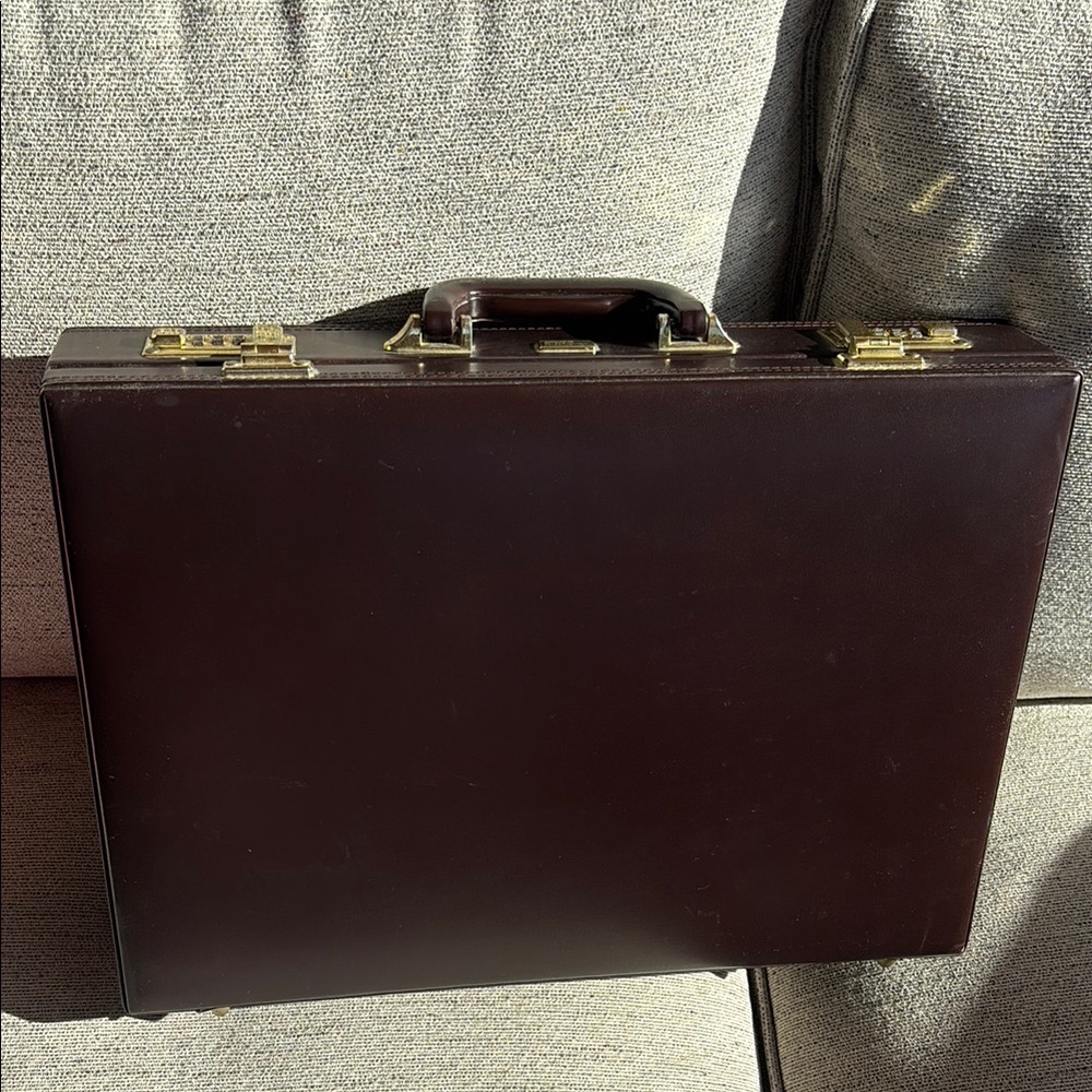Elegant Brown Leather Briefcase